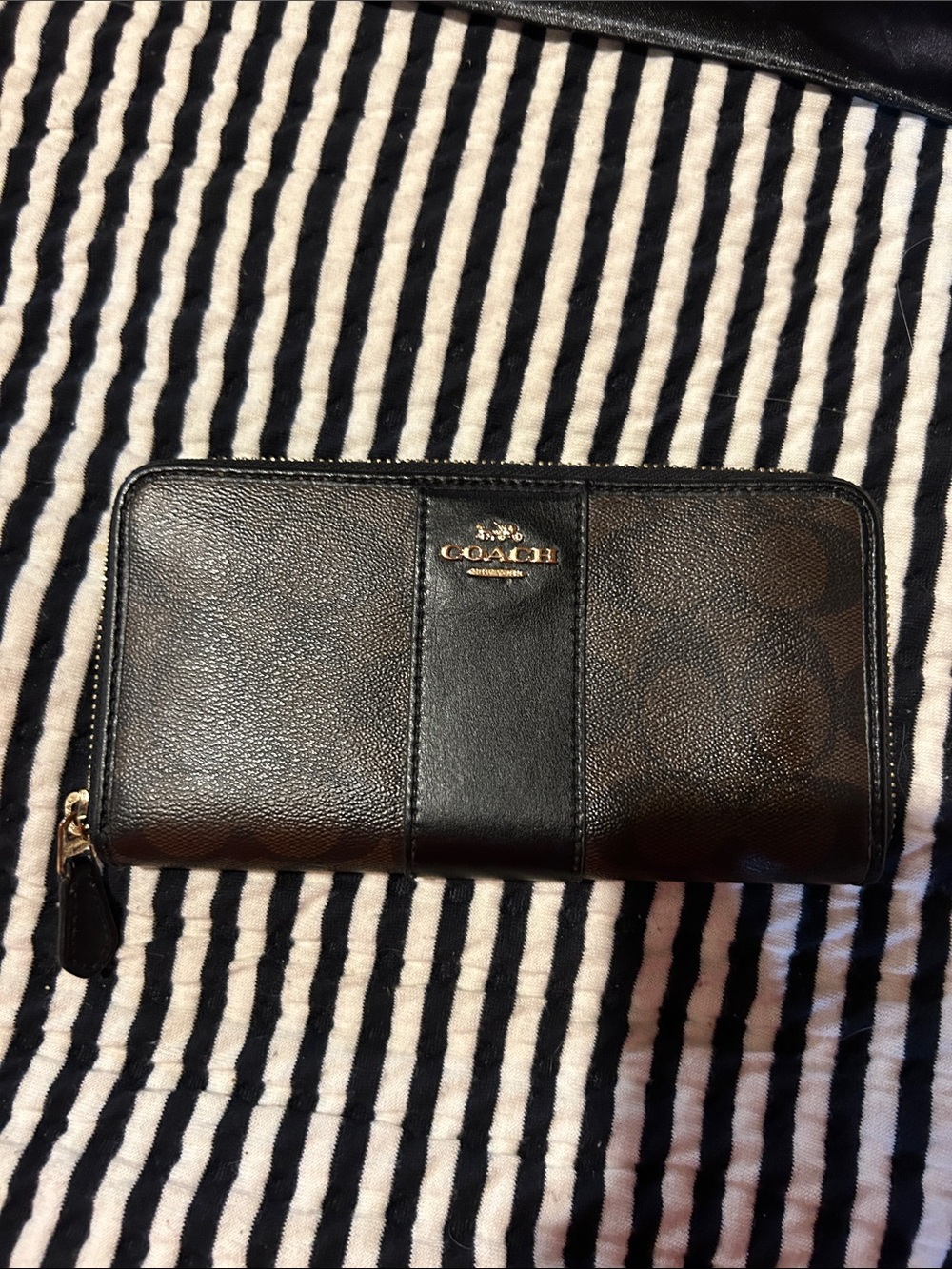 Coach Black Leather Zip Wallet with Gold Logo